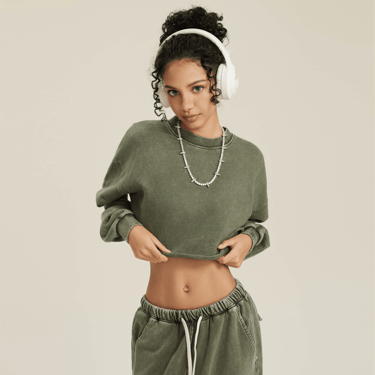 GODDE$$ HERSELF Cropped Sweatshirt